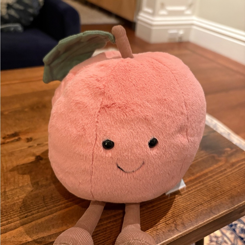 Jellycat Amuseables Peach excellent used condition 🍑🍑🍑🍑